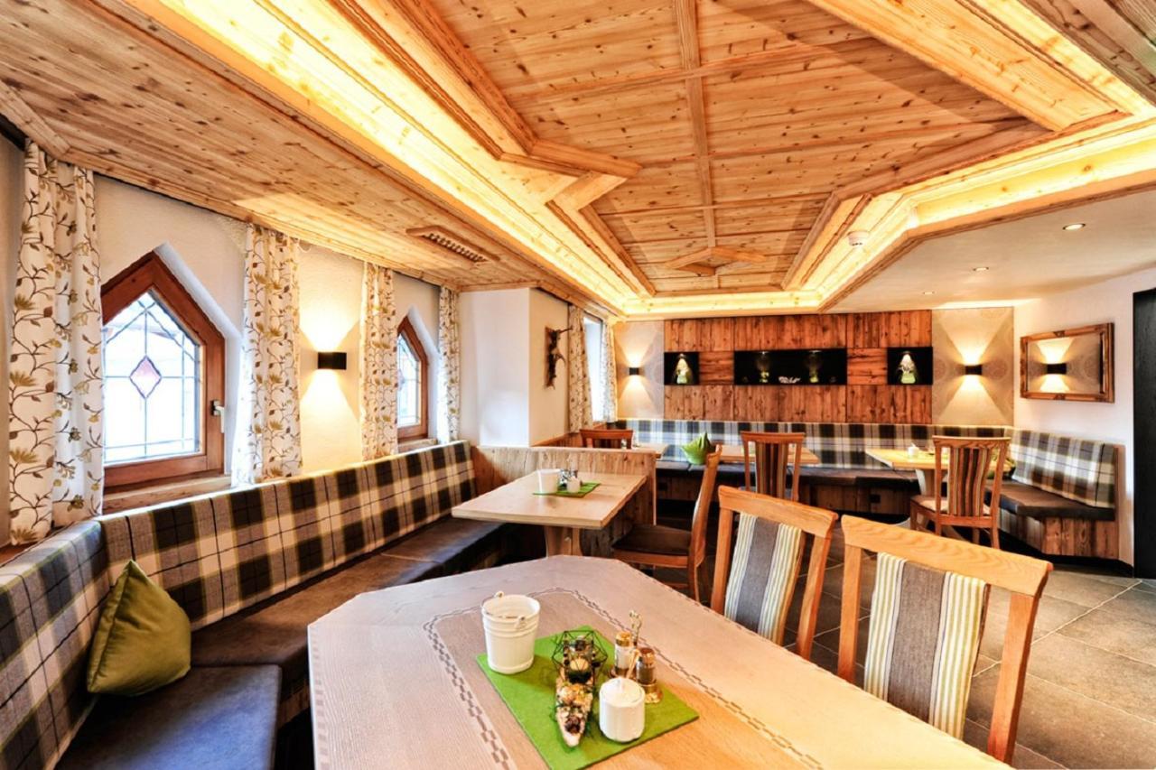 Hotel Garni Stefanie Ischgl Esterno foto