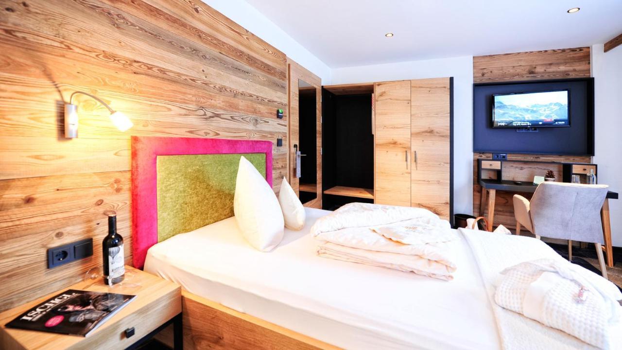 Hotel Garni Stefanie Ischgl Esterno foto